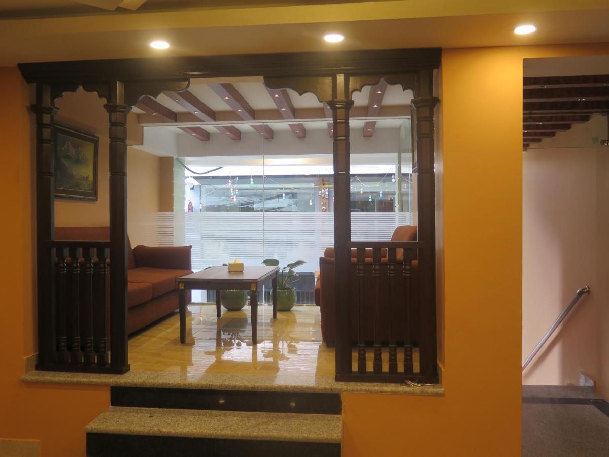 Hotel Pipal Tree Kathmandu Ngoại thất bức ảnh